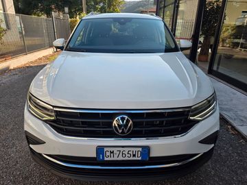 Volkswagen Tiguan - 9