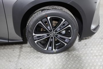 Toyota bZ4X 4x4 Comfort + Technik *ACC*JBL*MATRIX*PANO*