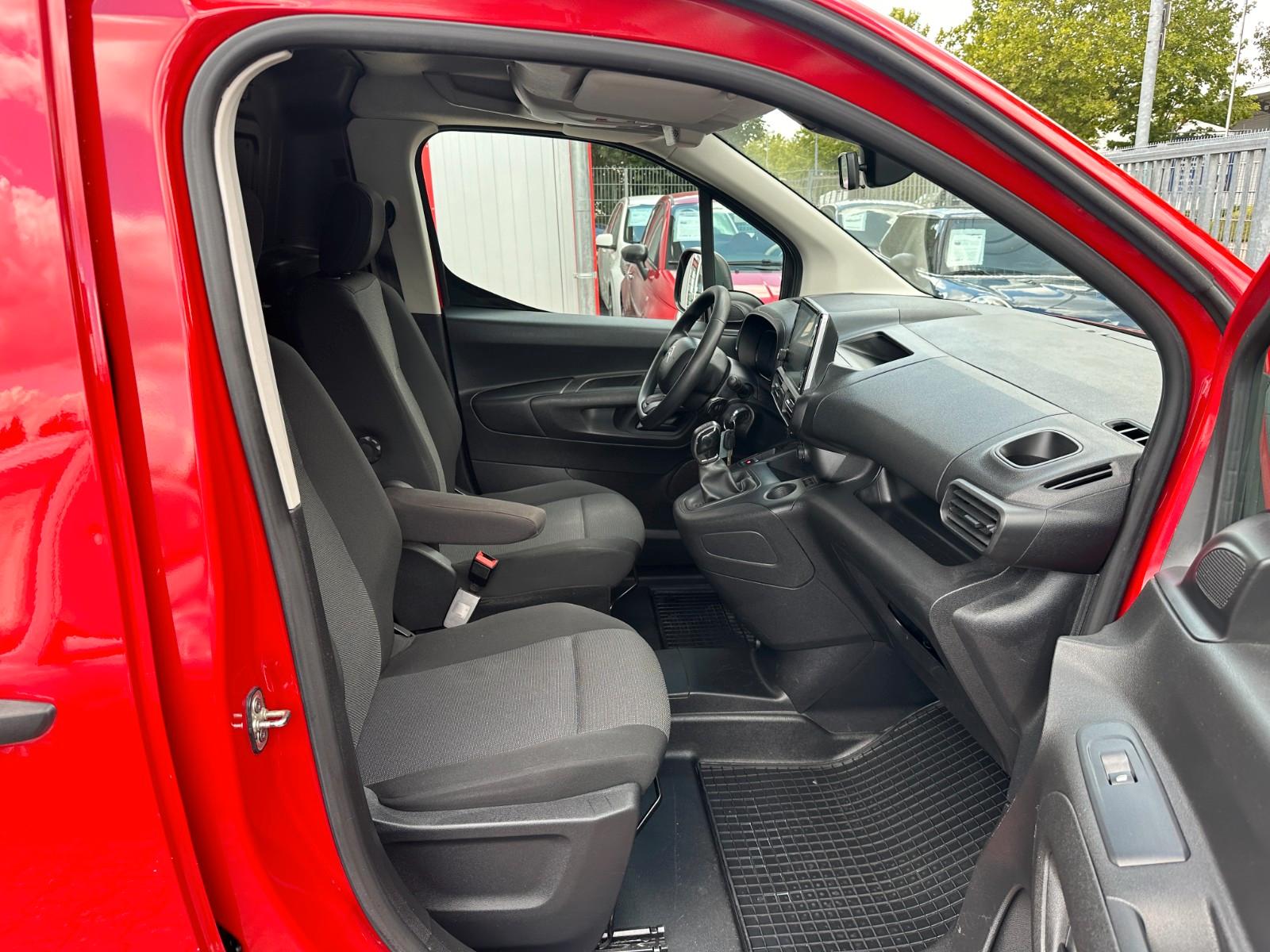 Citroën Berlingo 1.5 BlueHDI*Kamera*Navi*Tempo*Sitzheizg