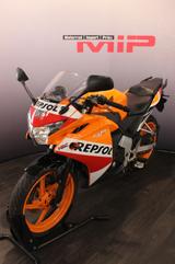 Honda CBR 125 R Repsol - HONDA REPSOL