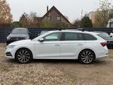 Skoda Octavia Combi 2.0 TDI/Pano/Memory/ACC/HeadUp/AHK - Skoda Gebrauchtwagen in Berlin