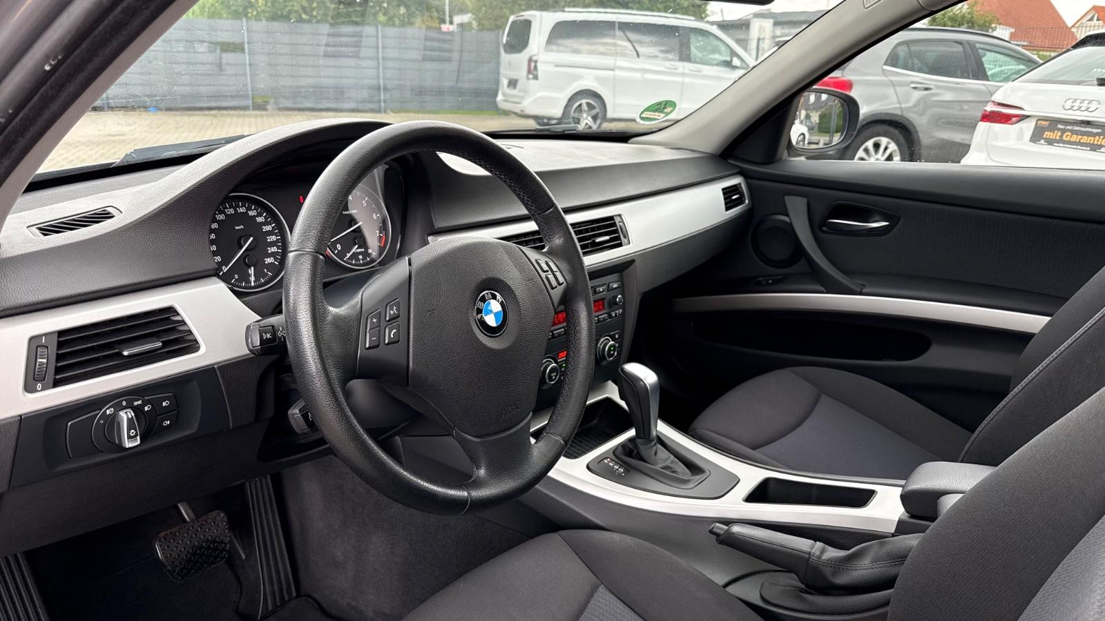 BMW 325i BERLINE 218CH