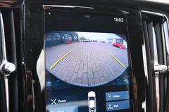 Fahrzeugabbildung Volvo S90 T4 Autom. Momentum*FSHZG*DAB*RFK*BLIS*ACC