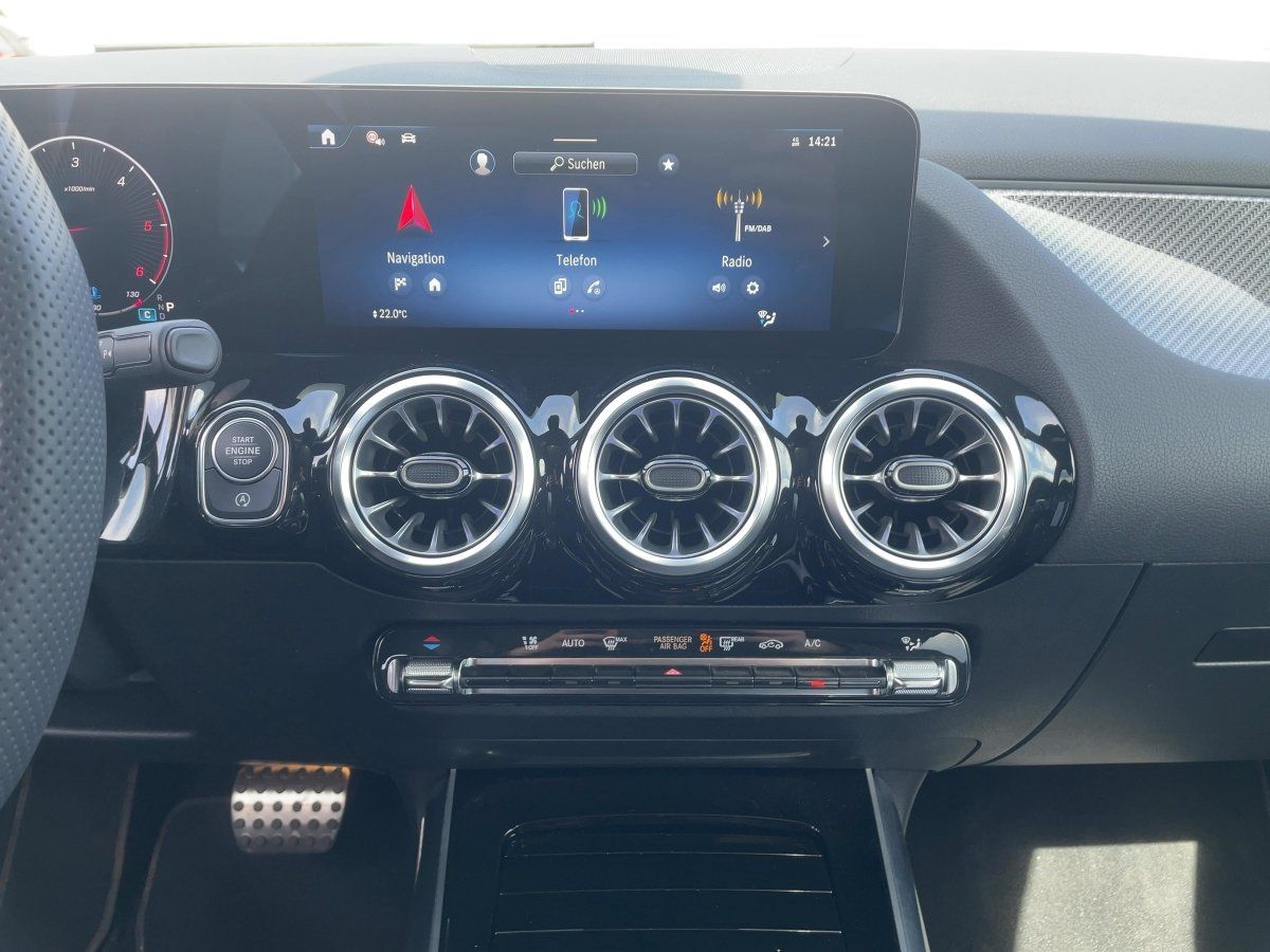 Fahrzeugabbildung Mercedes-Benz GLA 200 d AMG/Night/Pano/Kamera/AHK
