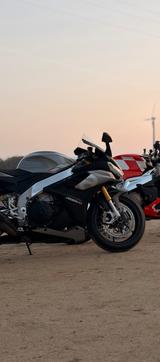 Aprilia RSV4 1100 E5 *Dark Losail* *wenig km* - APRILIA RSV4