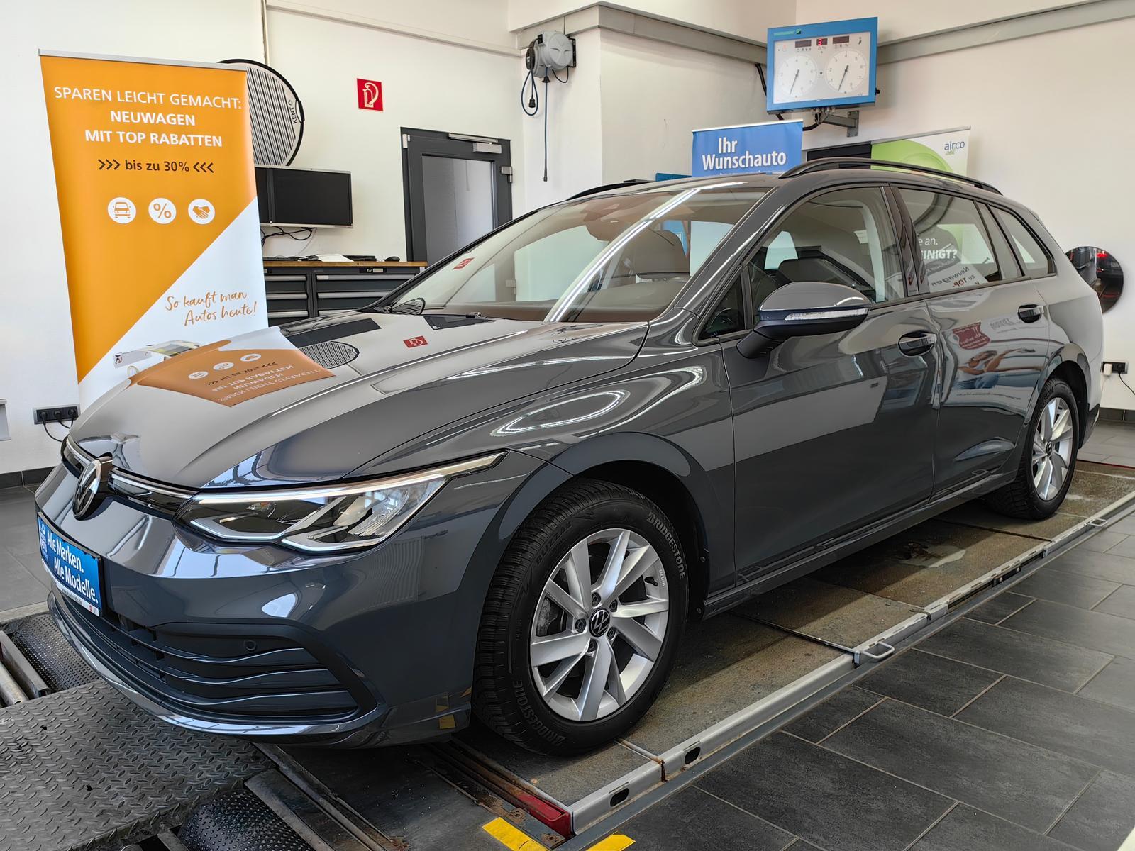 Volkswagen Golf 8 Life eTSI 1.0*ACC*AHK*NAV*Front+Rückf.Kam