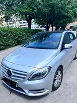 Mercedes-Benz B 180 - - Mercedes-Benz B-Class in München