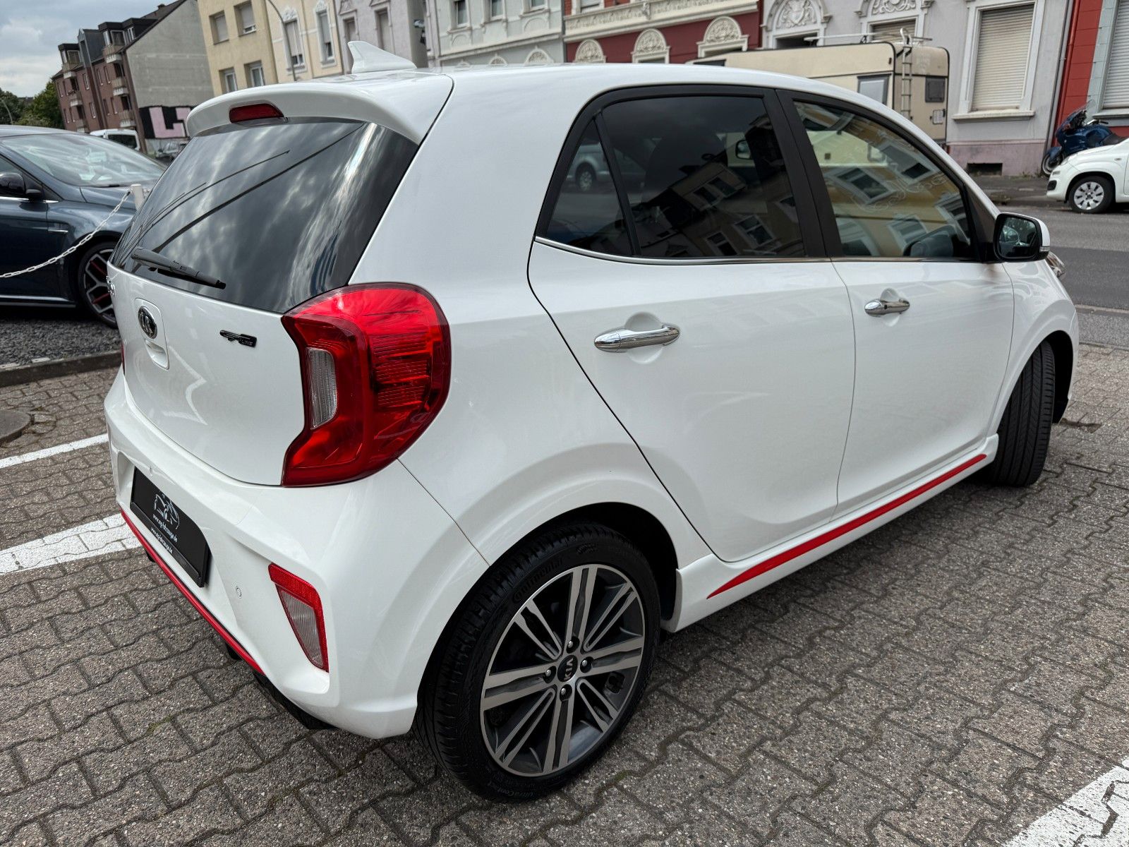 Fahrzeugabbildung Kia Picanto GT-Line LEDER NAVI AUTOMATIK KAMERA 1-HD