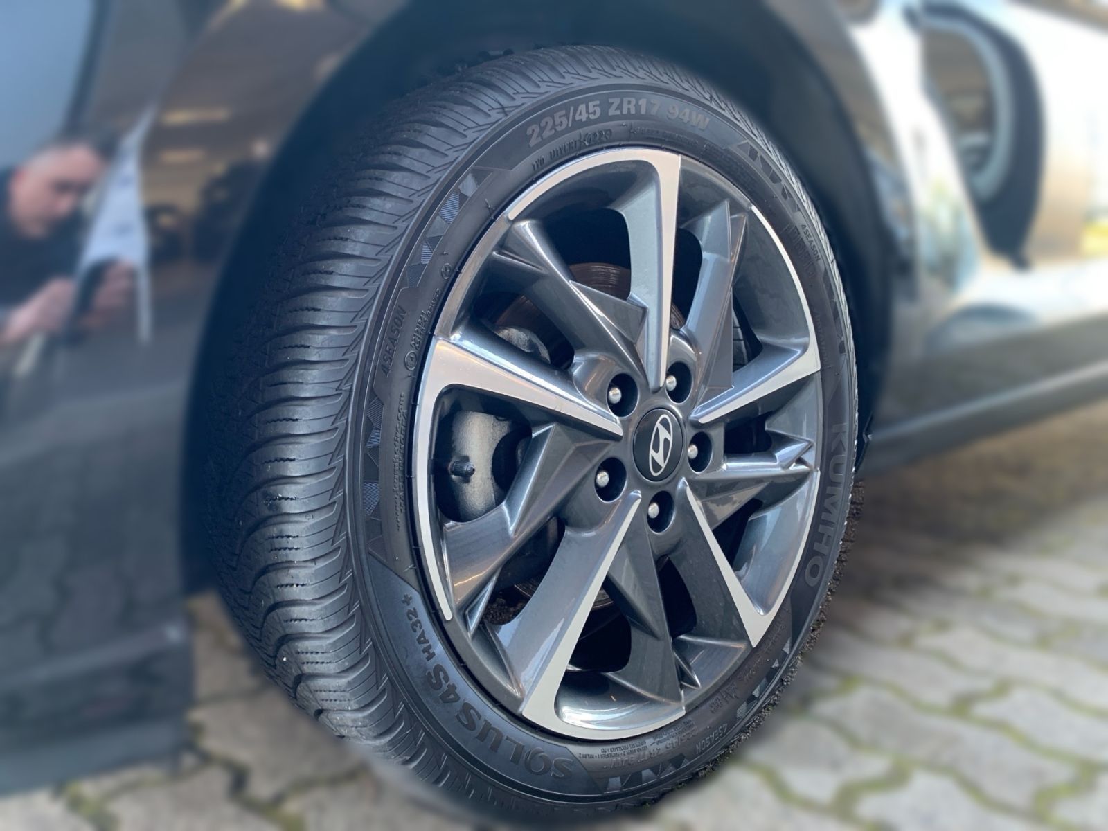 Fahrzeugabbildung Hyundai i30 Kombi 1.0 T-GDI 7-DCT Advantage LED Navi