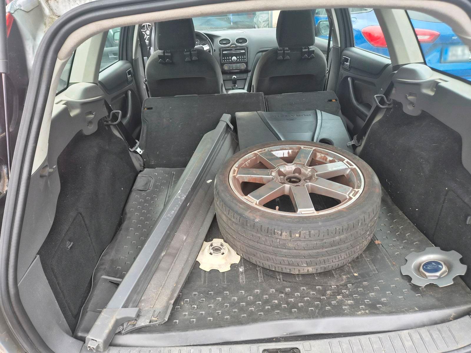 Ford Focus 2008 — photo 15