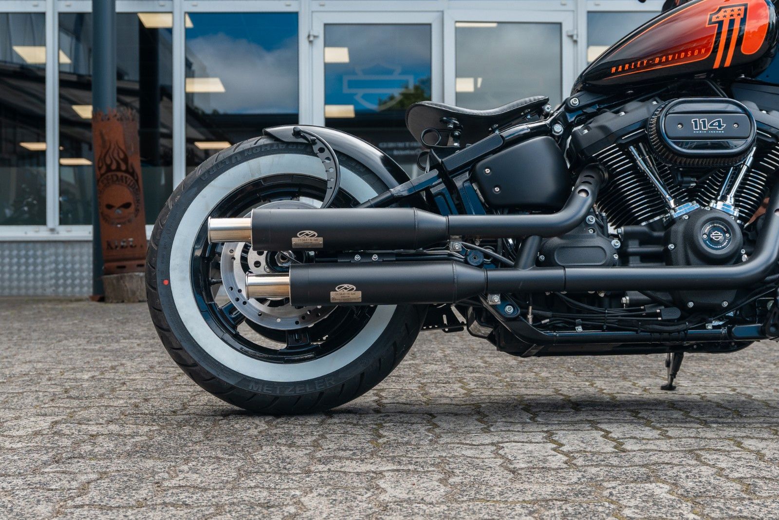 Fahrzeugabbildung Harley-Davidson Softail FXBBS Street Bob - Jekill & Hyde- Bobber