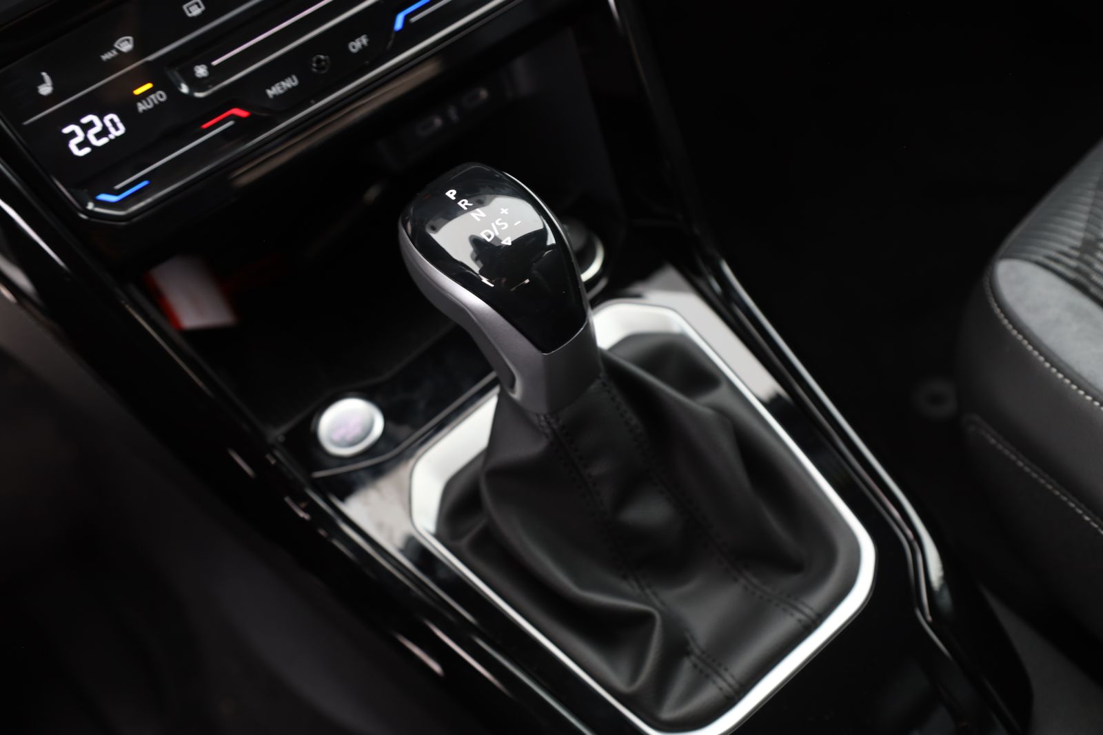 Volkswagen T-Roc - Bild 16