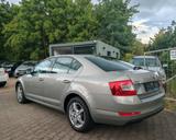 Skoda Octavia 2.0 TDI Aut.Laurin & Klement Voll Euro 6 - Skoda Octavia: Laurin Klement