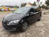 Volkswagen Sharan Highline 7SITZER, Scheckheft, 2Hd, AHK - Volkswagen Sharan in Halle