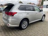 Mitsubishi Outlander PHEV BASIS Spirit-Paket 4WD - Mitsubishi Outlander: Basis Spirit