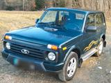Lada Niva / Urban - Lada Urban Benziner Gebrauchtwagen