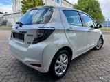 Toyota Yaris Hybrid Life AUTOMATIK/1.HAND/RCAM/LED/NAVI - Toyota Yaris: Automat