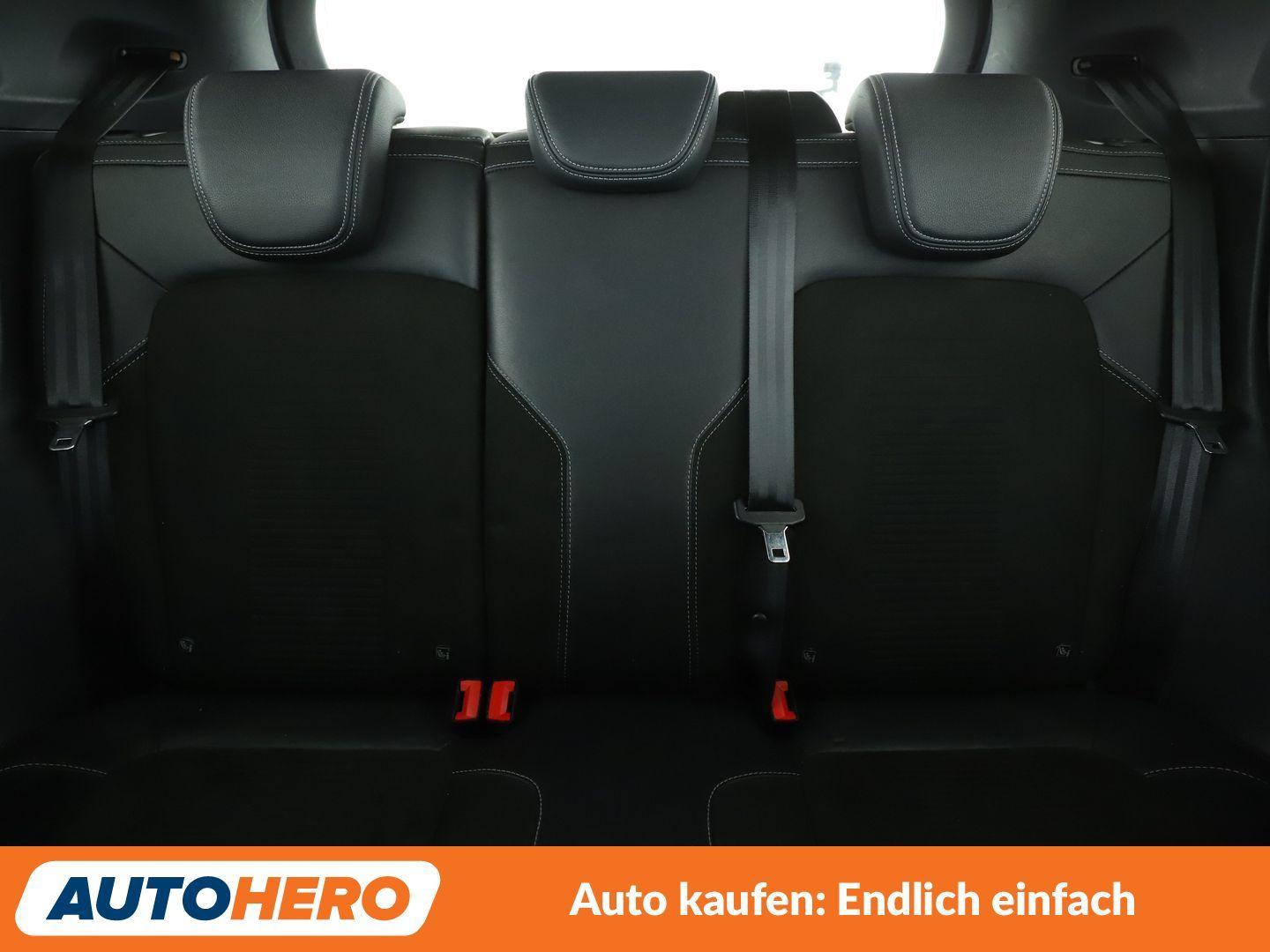 Ford Fiesta 1.5 EcoBoost ST *NAVI*LED*TEMPO*PDC*PANO*