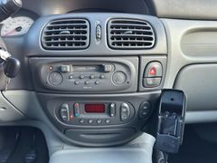 RENAULT Scenic 2.0 16V Expression