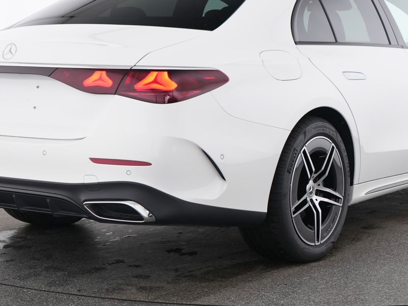 MERCEDES-BENZ E-Class 2025
