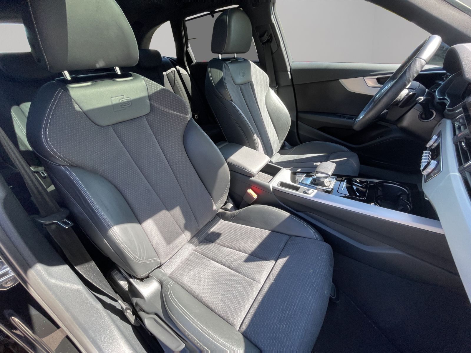 Audi A4 - Bild 18