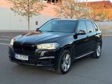 BMW X5 4.0d 313PS 2014 - BMW 530 SUV