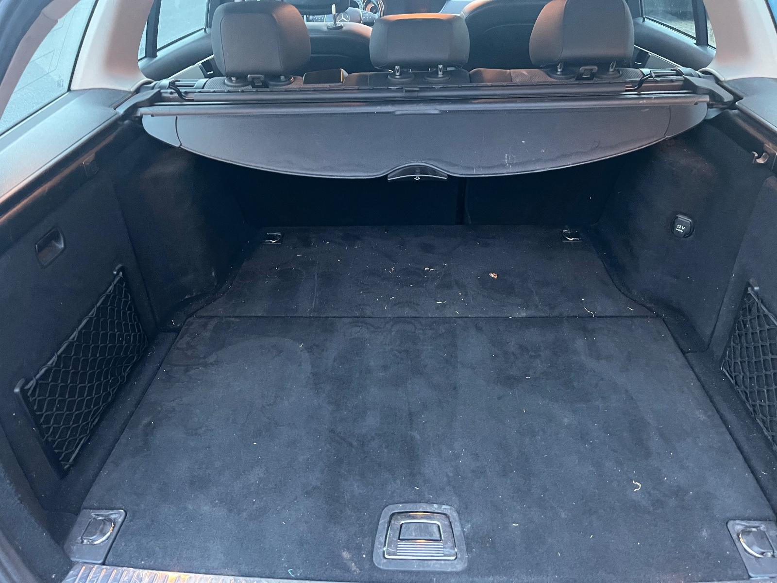 Mercedes-Benz C180 2012 — photo 14