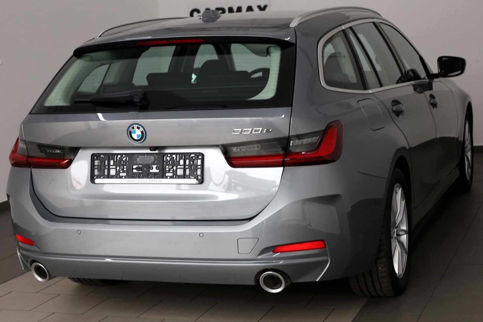 Fahrzeugabbildung BMW 330 e Touring,Leder,Navi,LED,Kamera,HUD, Curved