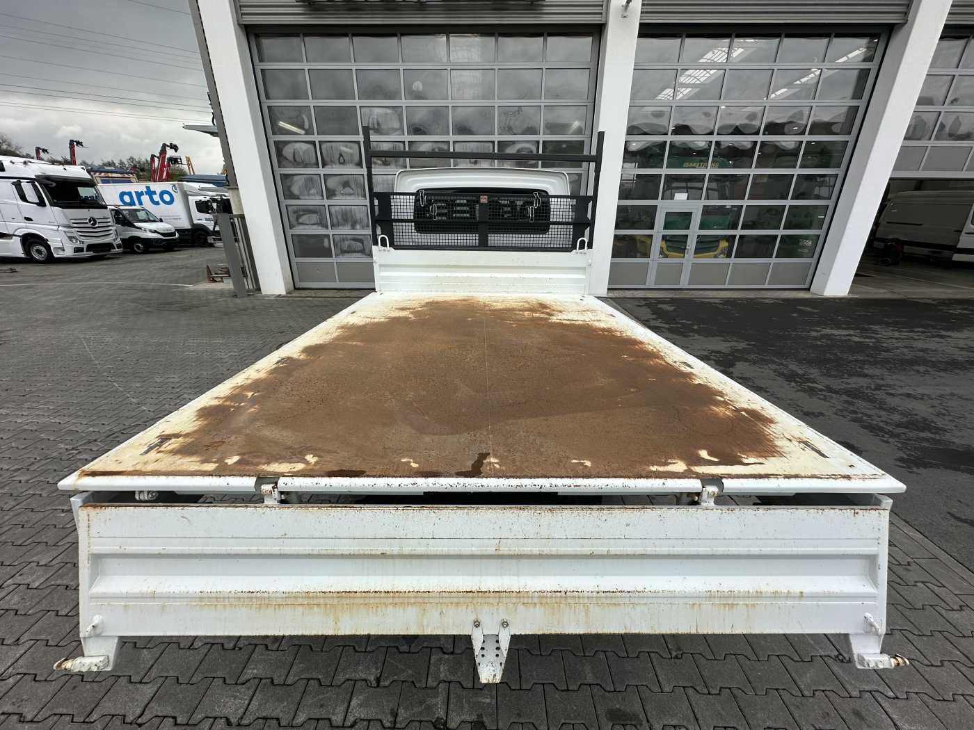 Fahrzeugabbildung Iveco 70C18H 3-S.Kipper *R.3750mm*7Sitze*AHK*
