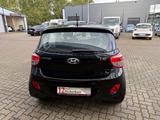 Hyundai i10 Style - Hyundai i10: Schwarz