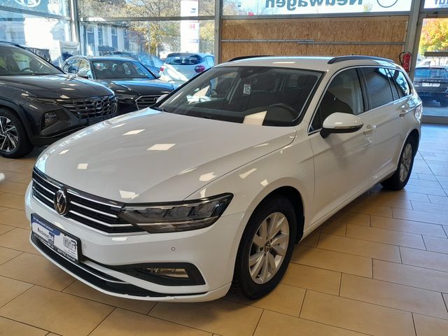 Volkswagen Passat Comfortline ACC AHK LED R.Cam DAB SHZ