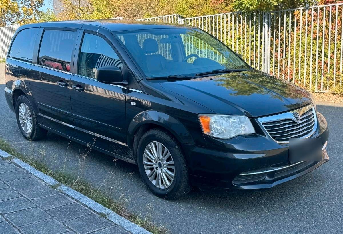 Lancia Voyager