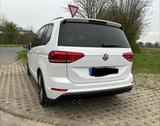 Volkswagen Touran 2.0 TDI DSG R-Line, Leder, AHK, 7-Sitzer - Volkswagen Touran mit Diesel-Antrieb: Vollleder