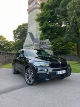 BMW X5 xDrive30d M-Paket/Pano/LED/Softclos... - BMW X5 in Wuppertal