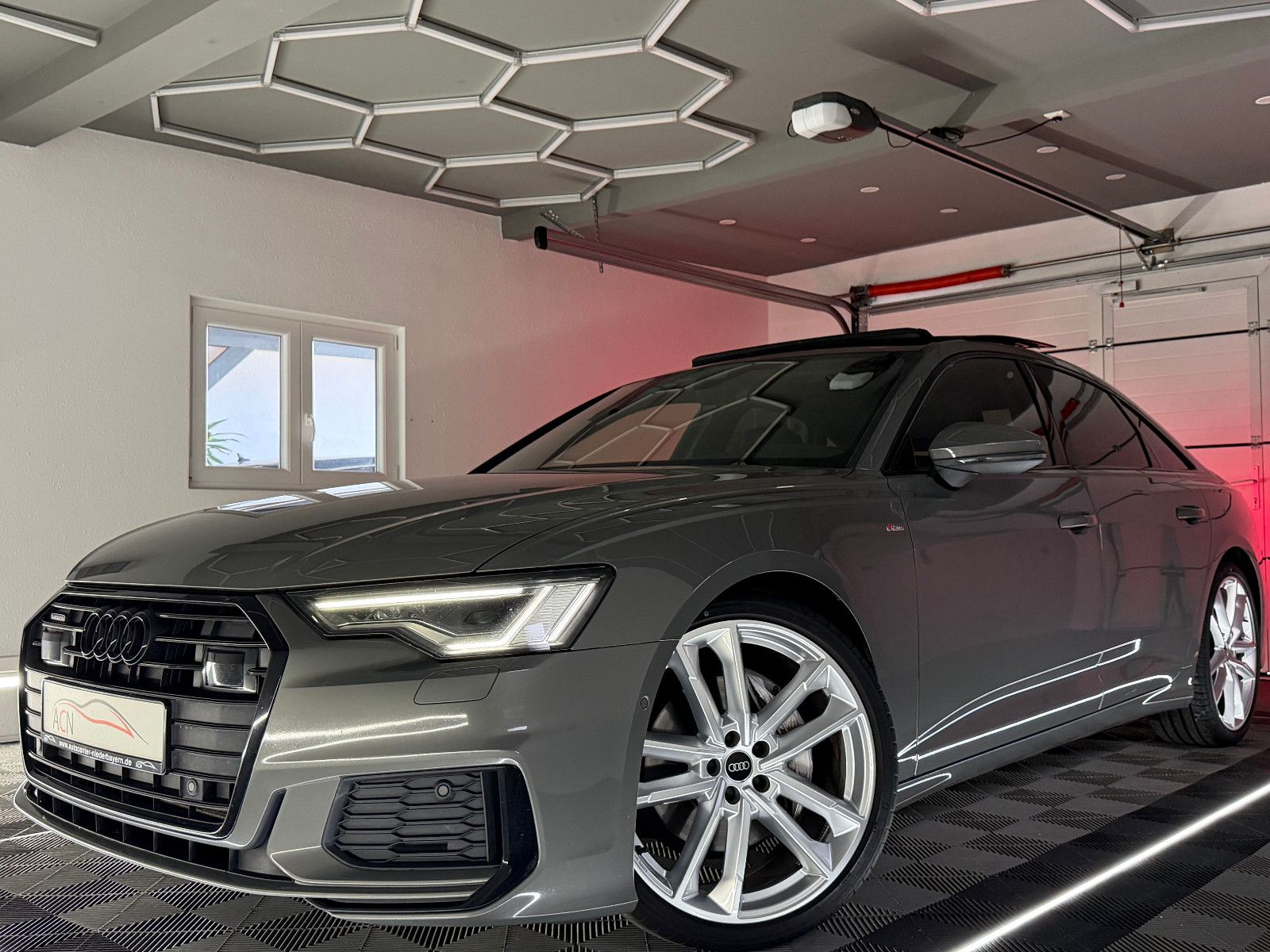 Fahrzeugabbildung Audi A6 Lim. 50 TDI Quattro S-LINE SPORT/HuD/ACC/PANO