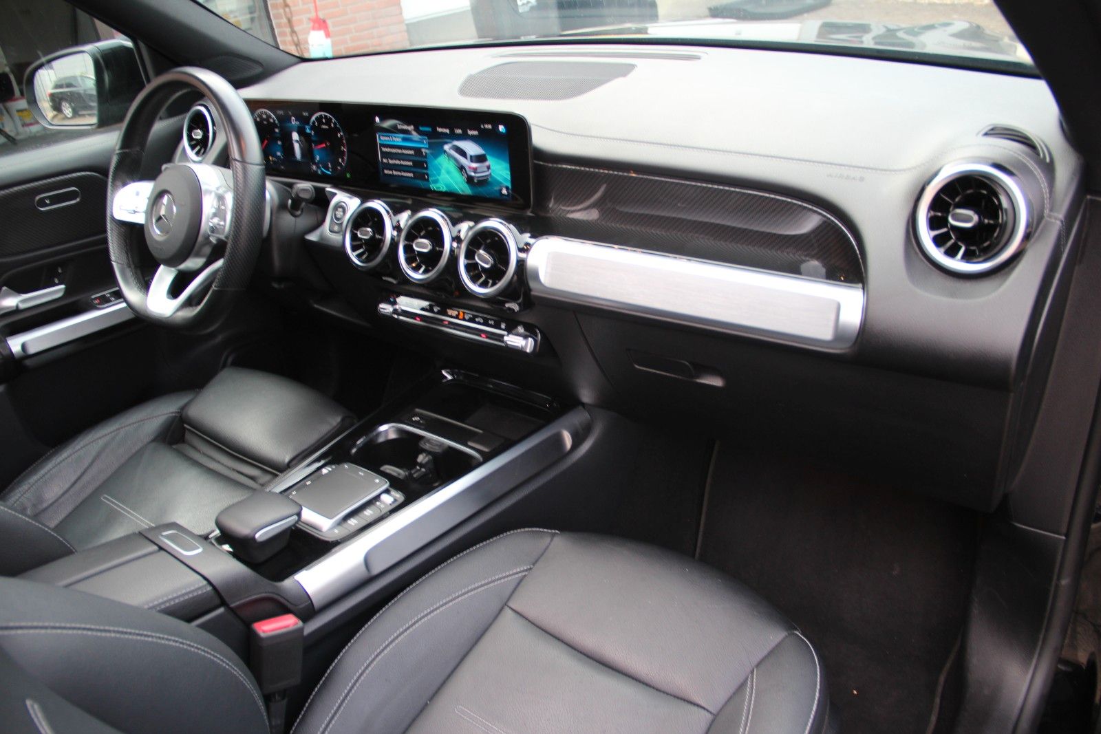 Mercedes-Benz GLB 200 AMG Line Night Wide Pano RFK 7 Sitzer foto 16