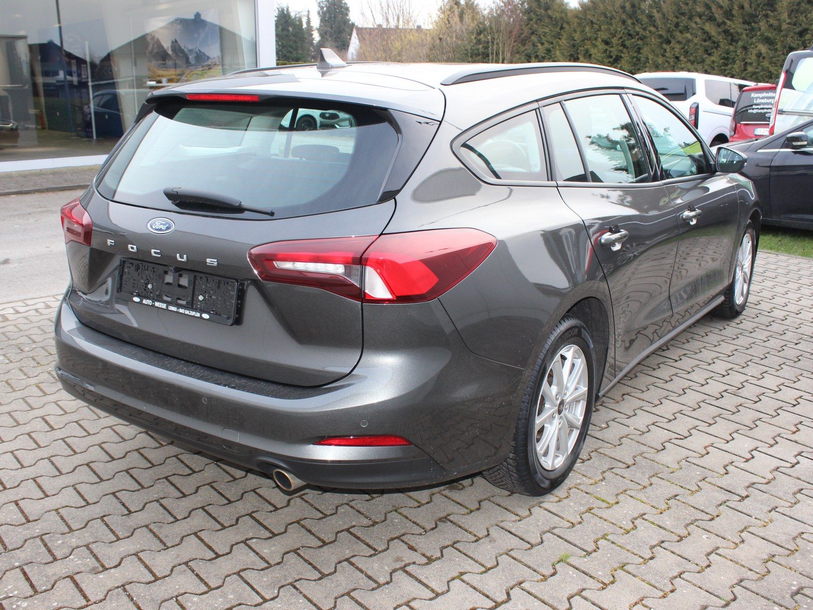 Fahrzeugabbildung Ford Focus Cool & Connect 1,5 EcoBlue