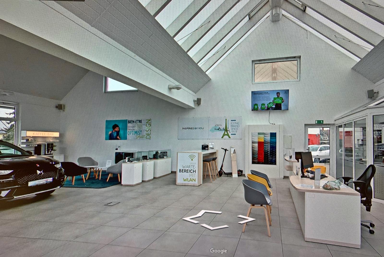 showroom-image-top