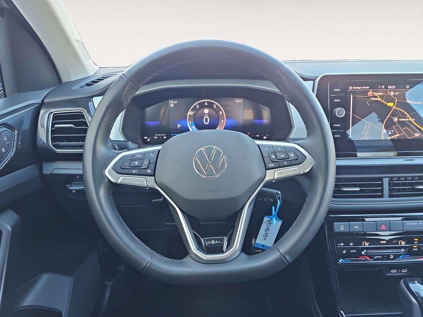 Volkswagen T-Cross - Bild 12