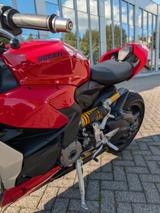 Ducati Streetfighter V2 - DUCATI ST2