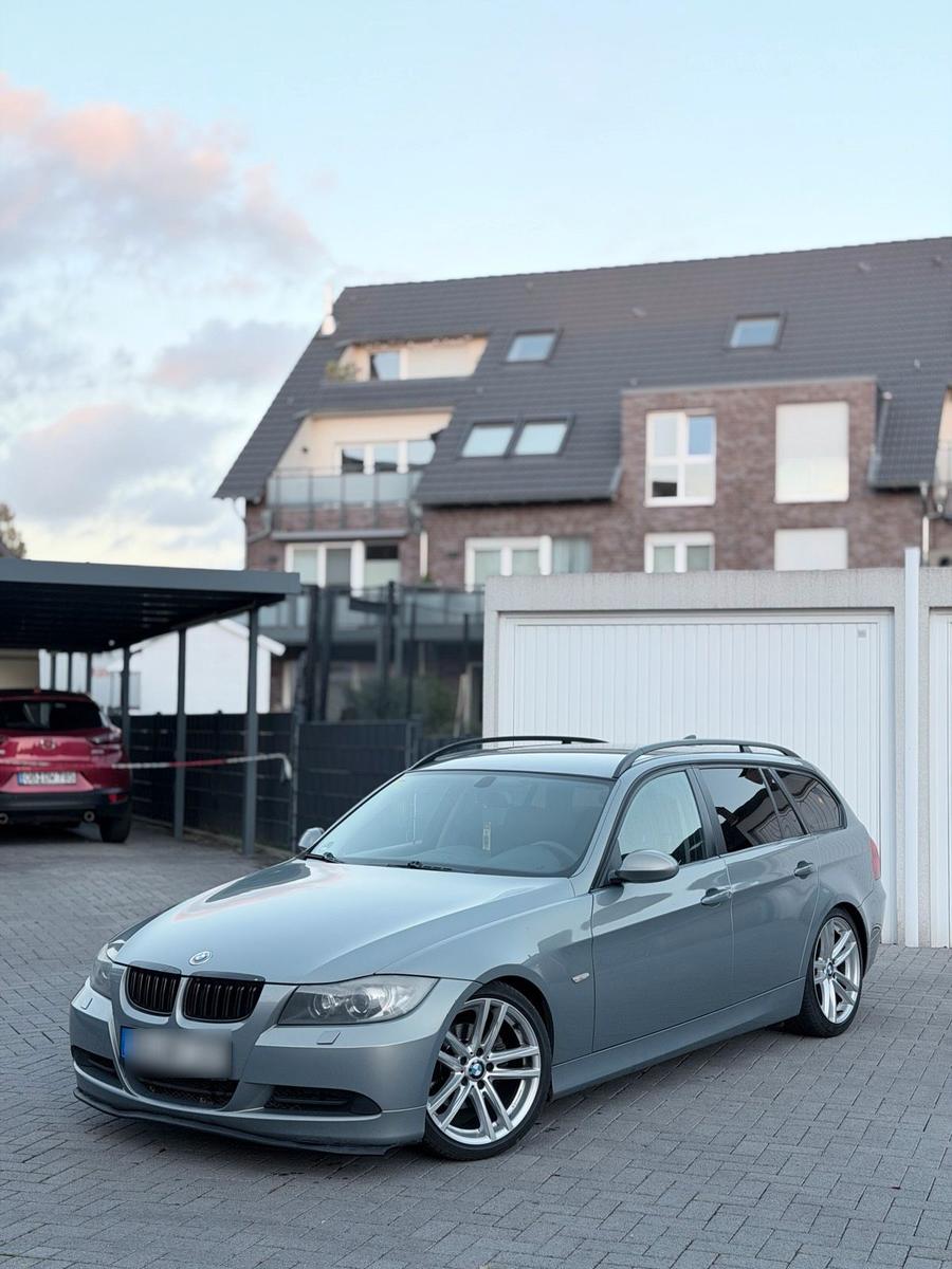 BMW 320, 2007