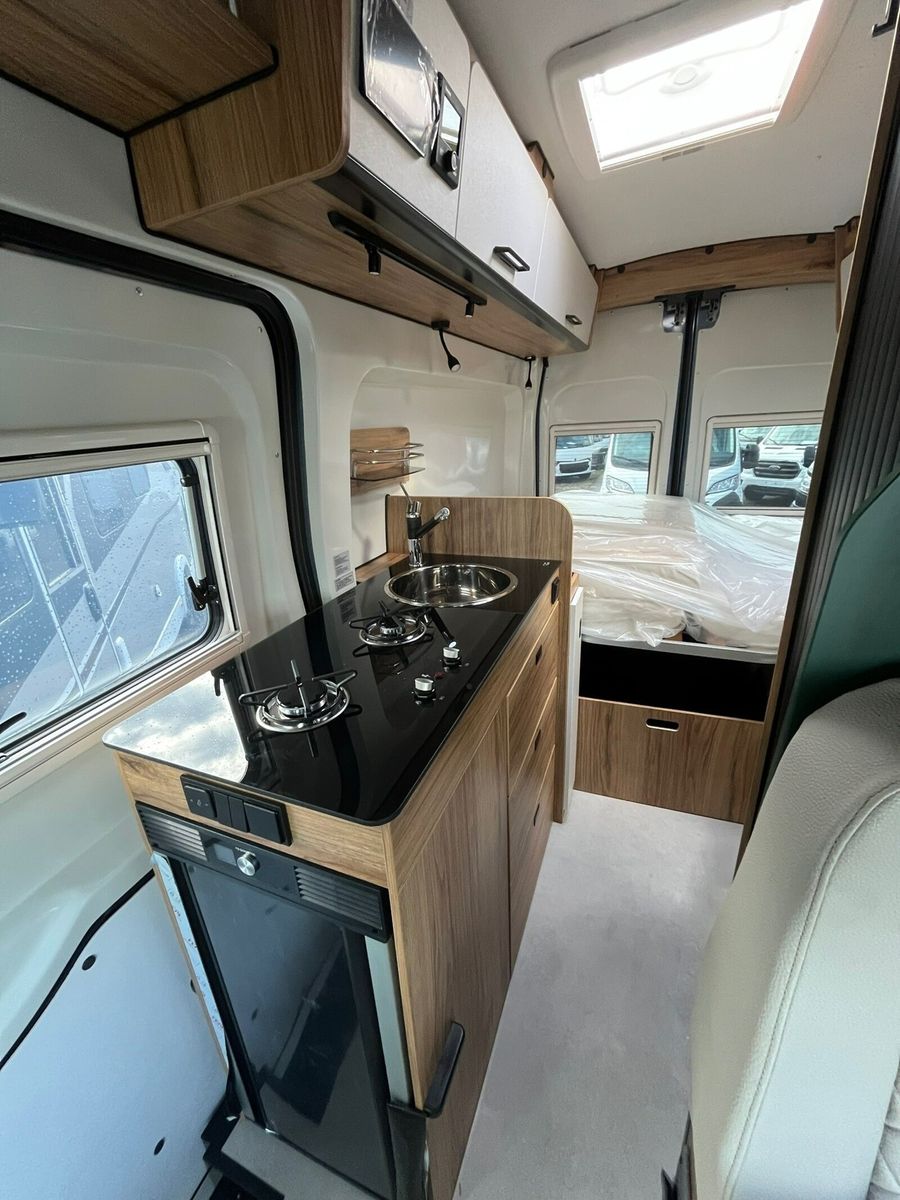Fahrzeugabbildung Karmann Dexter 4x4 DE 560 AW Allrad 4x4, Rückfahrkamera