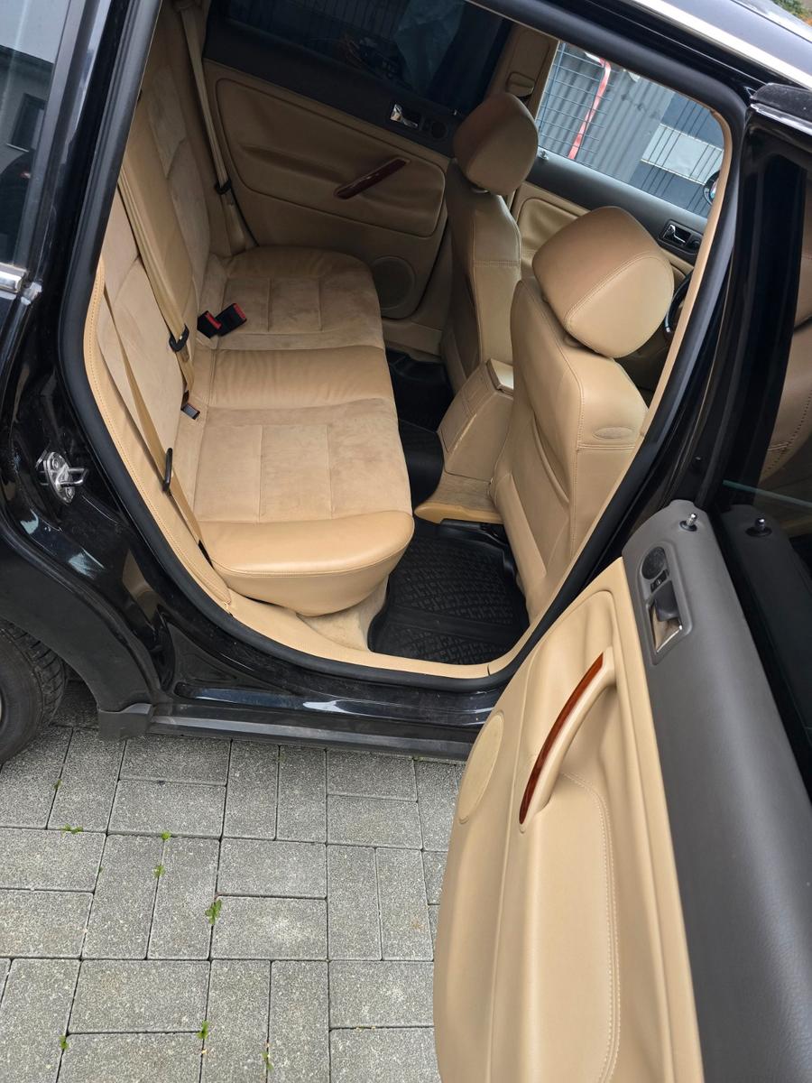 Volkswagen Passat 2004 — photo 11