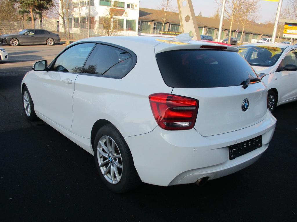 BMW 114