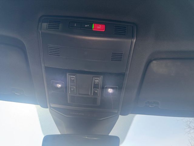 T-Roc R-Line 1.0 TSI LED Navi Climatronic Sitzhe