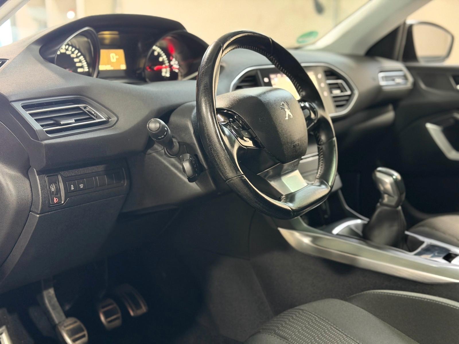 Peugeot 308 SW Style Navi Panorama PDC