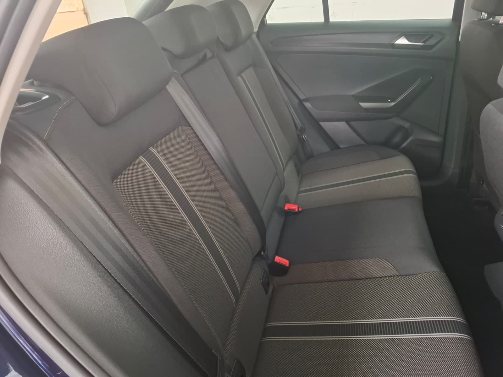 Fahrzeugabbildung Volkswagen T-Roc Style 2.0 TDI 4Motion +AHK+Navi+LaneAssist