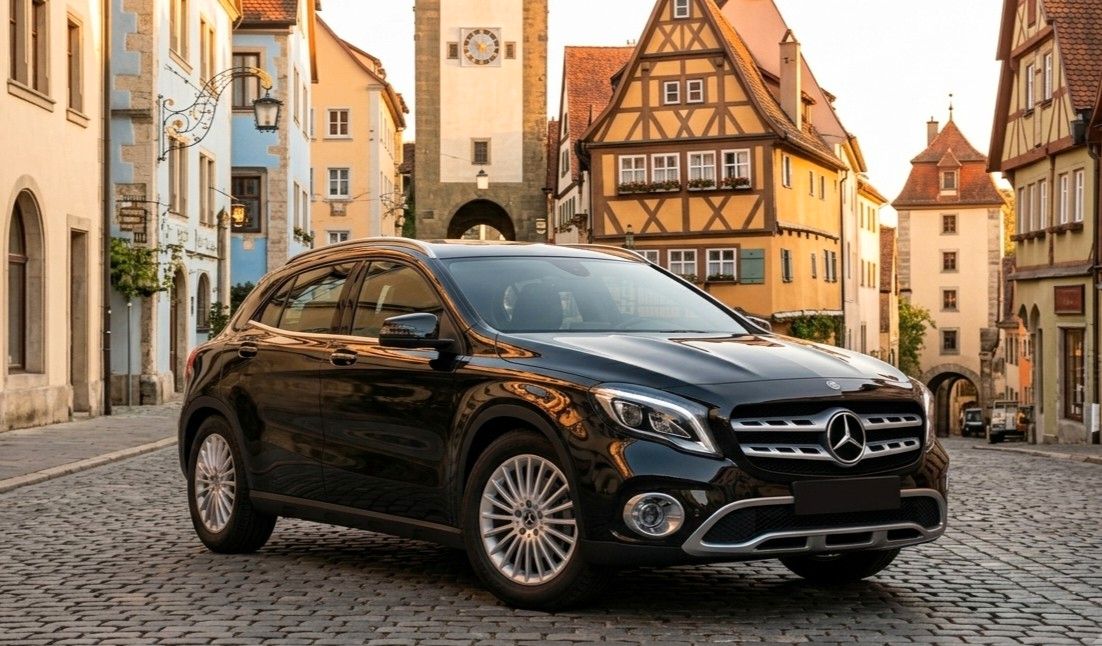 MERCEDES-BENZ GLA 220 d