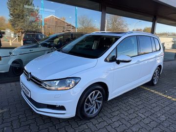 Bild 14 VW Touran 1.4 TSI Sound DSG AHK Pano-SD Rear View