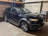 Audi Q7 3.0 TFSI 245kW quattro tiptronic - - aus 2011: Geländewagen